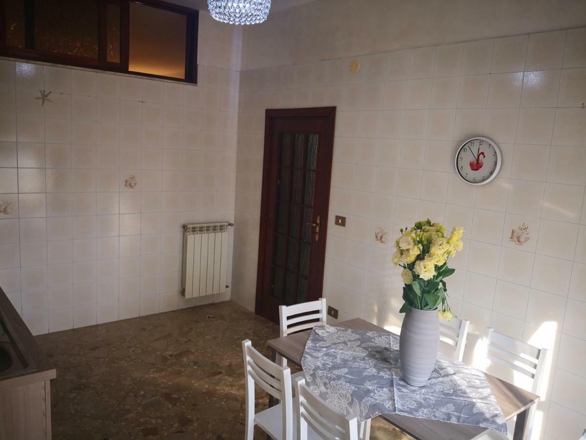 House Of Flowers Villa Pompeya Exterior foto